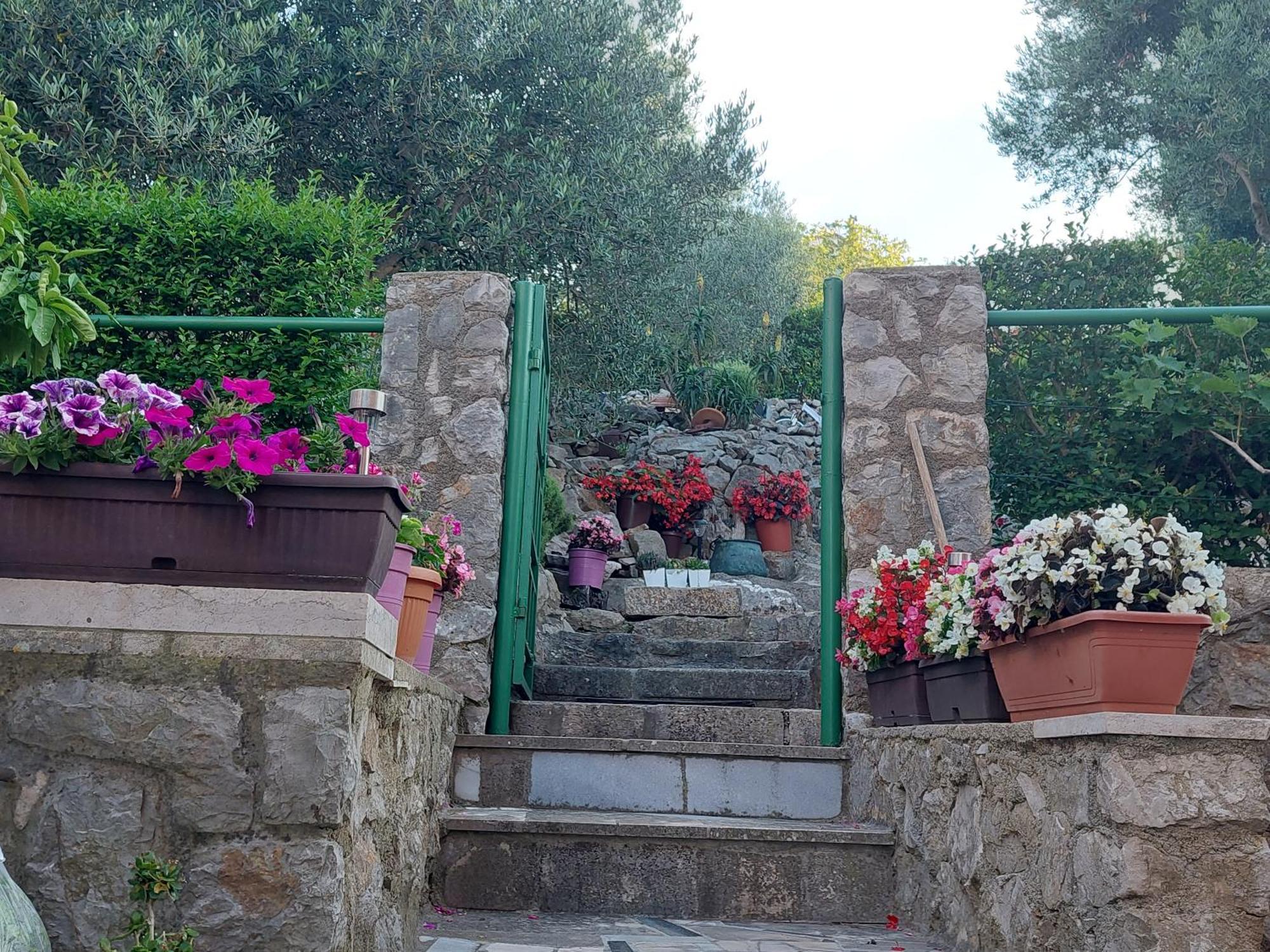 Apartments Suncica Mali Lošinj Kültér fotó